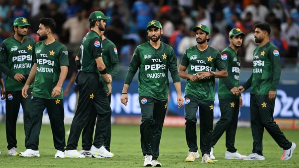 Pakistan का बड़ा ड्रामा: PCB ने जर्सी लॉन्च टाला
